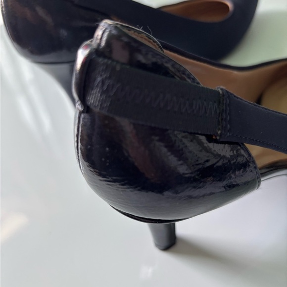 Abella Black Pointed Toe Heels - Picture 8 of 9
